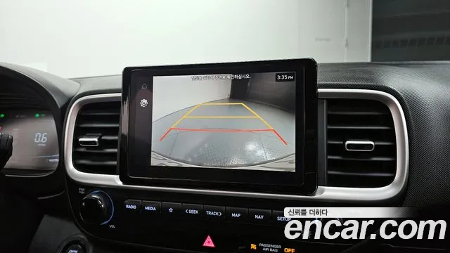 Hyundai Venue Venue 1.6 Premium — Фото автомобиля 16