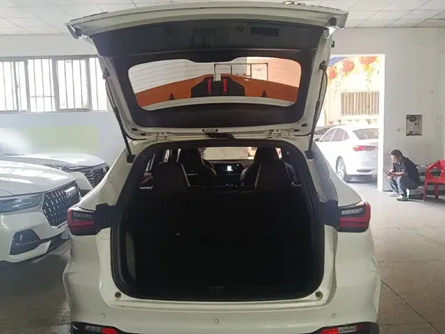 Changan Oushang X5 — Фото автомобиля 18
