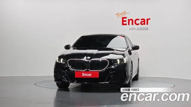 BMW 5-Series 5 серия (G60) 530i xDrive M Sport Pro Special Edition — Фото автомобиля 3