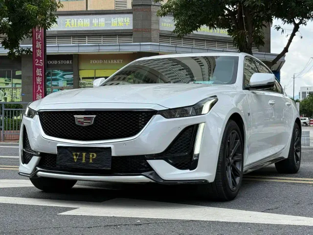 Фотография автомобиля — Cadillac CT5