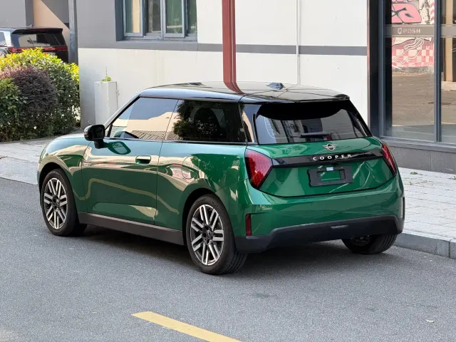 MINI Cooper — Фото автомобиля 8