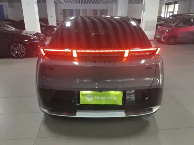 Lynk & Co Z20 — Фото автомобиля 5