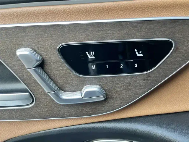Mercedes-Benz E-Class — Фото автомобиля 9