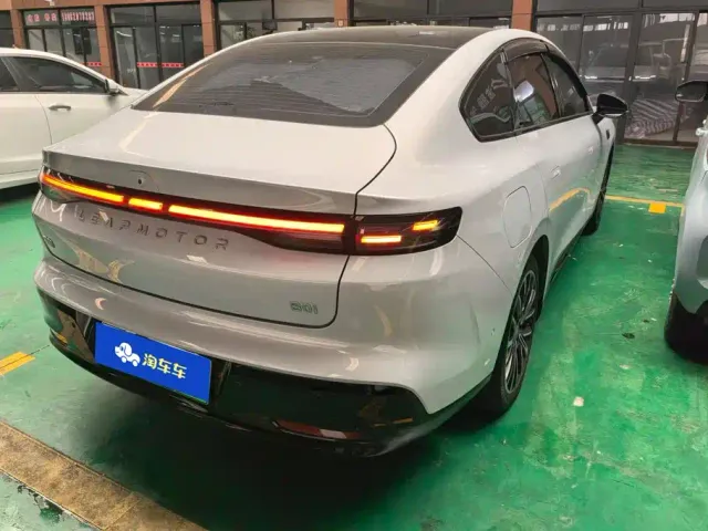Leapmotor B01 — Фото автомобиля 3