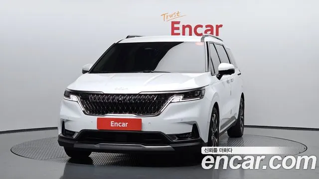 Kia Canival Carnival 4 поколение Бензин 7 мест Signature — Фото автомобиля 3