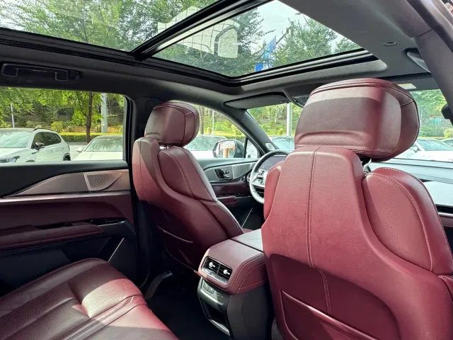 Cadillac XT5 — Фото автомобиля 17
