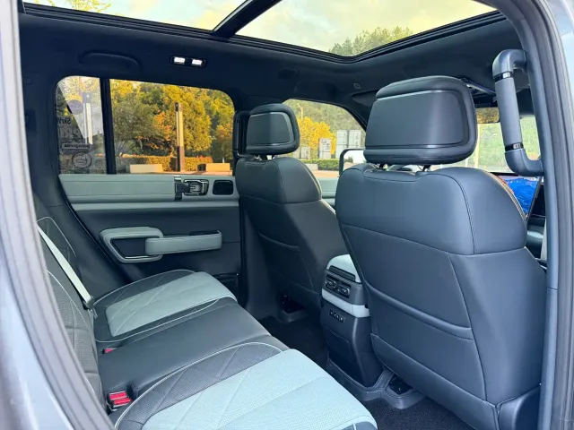BYD FangChengBao Leopard 5 — Фото автомобиля 11