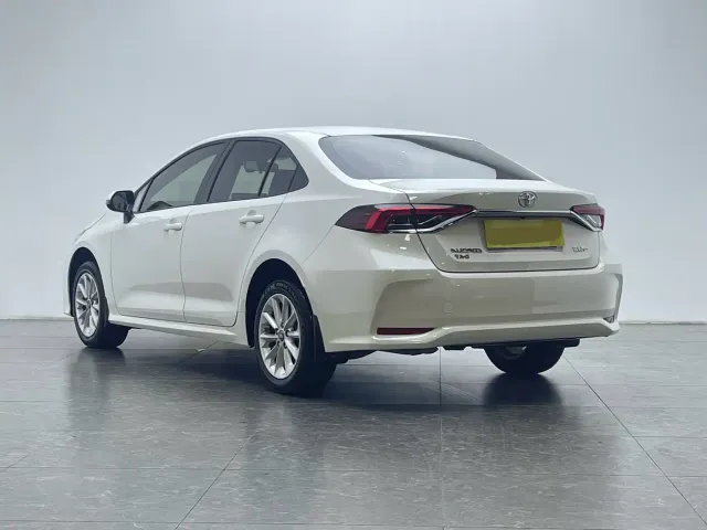 Toyota Corolla — Фото автомобиля 6