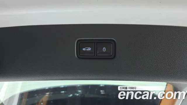 Genesis GV80 — Фото автомобиля 24