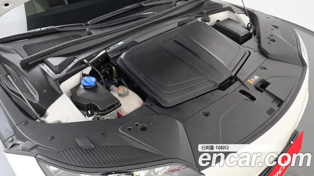 Genesis GV60 Standard — Фото автомобиля 3