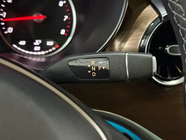Mercedes-Benz V-Class — Фото автомобиля 7