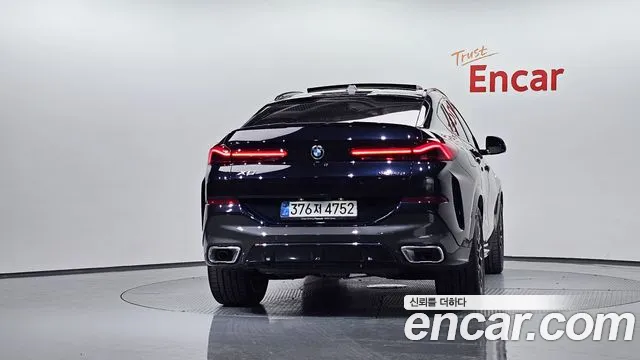 BMW X6 xDrive40i M Sport — Фото автомобиля 4