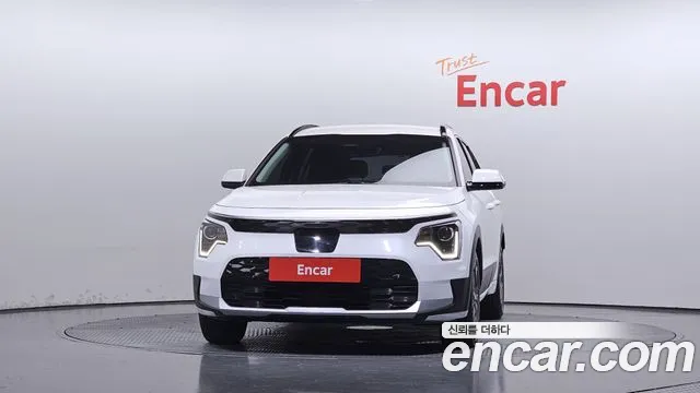 Kia Niro — Фото автомобиля 3