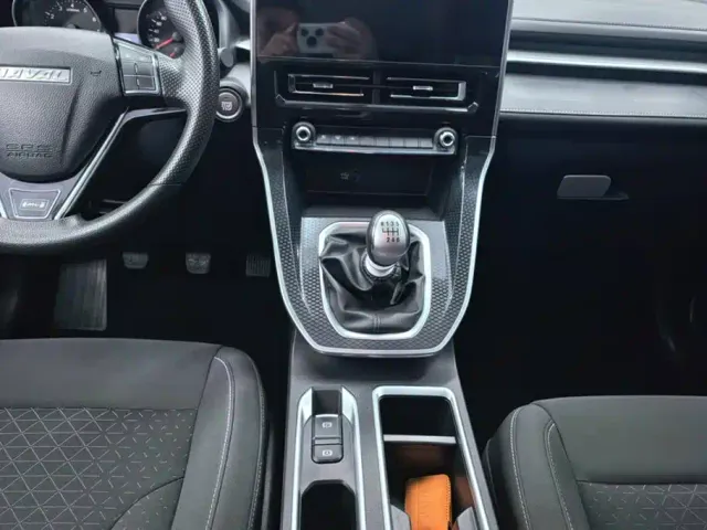 Haval M6 — Фото автомобиля 16