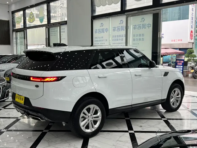 Land Rover Range Rover Sport — Фото автомобиля 17