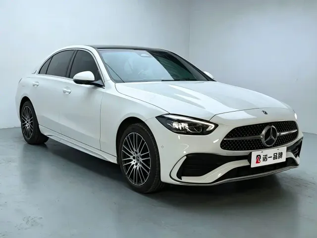Mercedes-Benz C-Class — Фото автомобиля 2