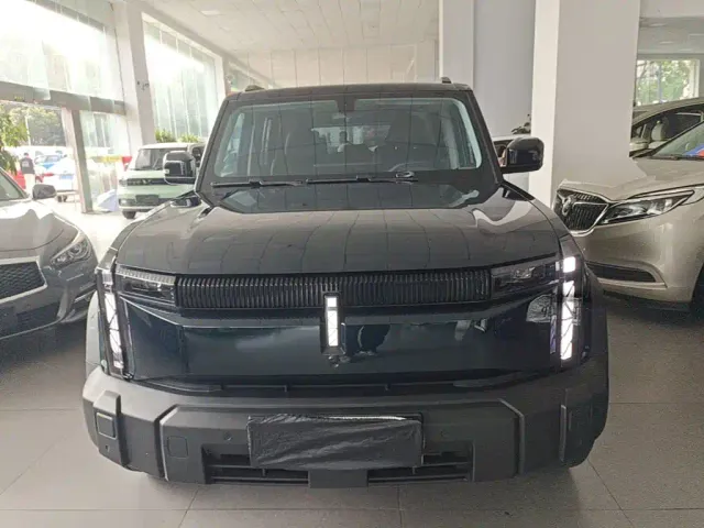 iCAR 03 — Фото автомобиля 2