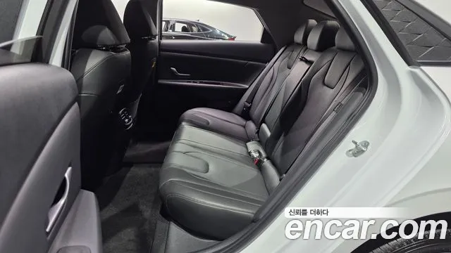 Hyundai AVANTE Новый Avante (CN7) — Фото автомобиля 11