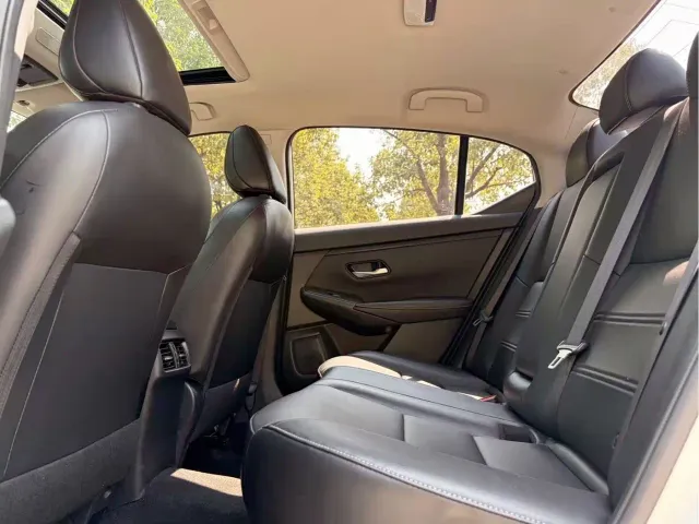 Nissan Sylphy — Фото автомобиля 11