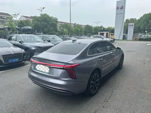 Hongqi H5 PHEV — Фото автомобиля 3