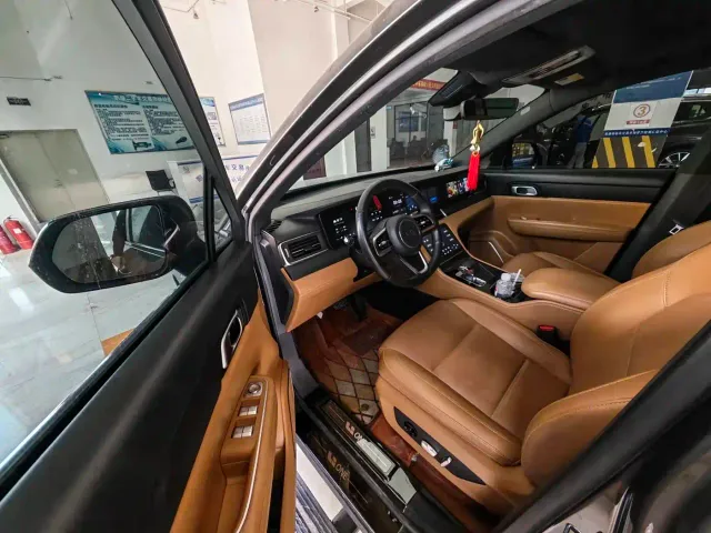 Li Auto ONE — Фото автомобиля 7