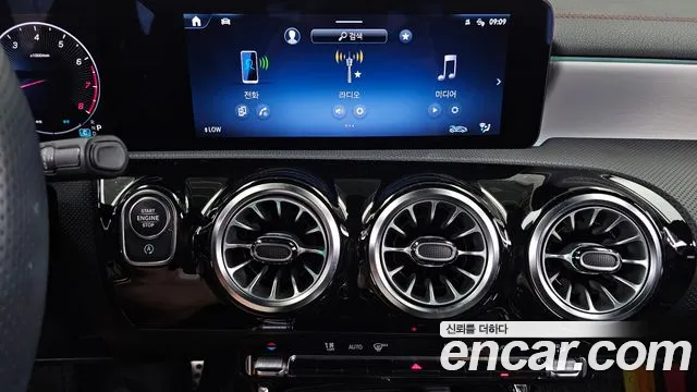Mercedes-Benz CLA-Class — Фото автомобиля 13