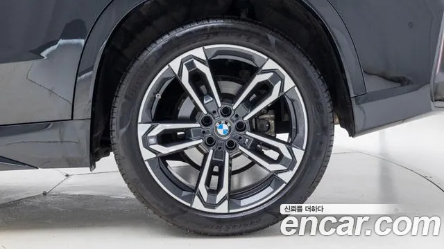 BMW X1 U11 — Фото автомобиля 5