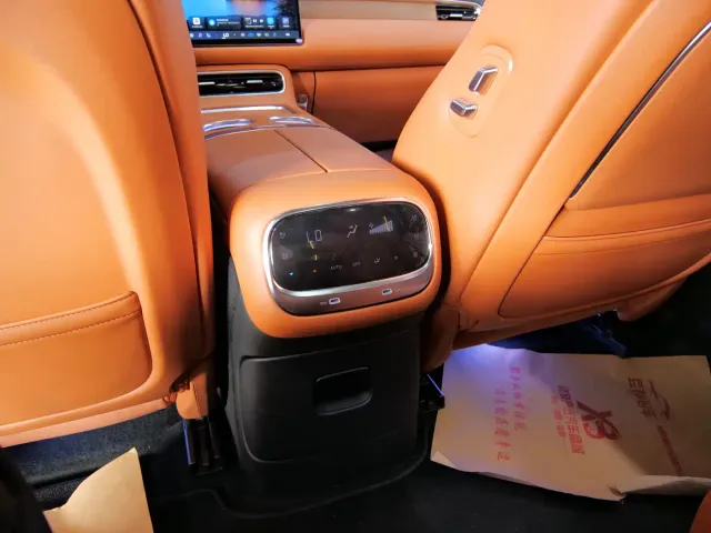 GAC Trumpchi Xiangwang S9 — Фото автомобиля 20