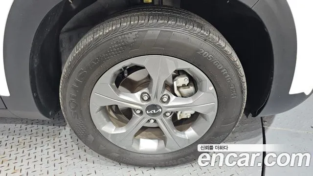 Kia Seltos Новый Seltos Бензин 2.0 2WD — Фото автомобиля 20