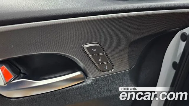 Hyundai Santafe — Фото автомобиля 30