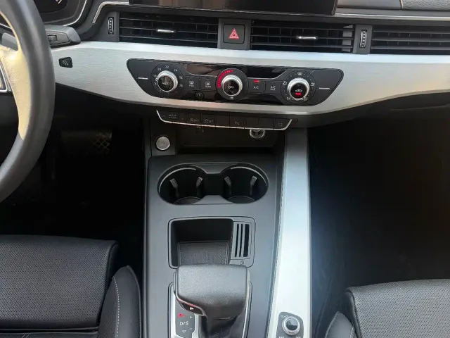 Audi A4L — Фото автомобиля 10
