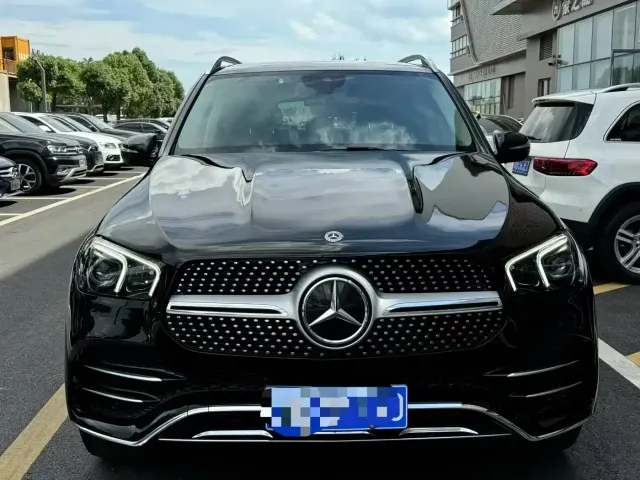 Mercedes-Benz GLE-Class — Фото автомобиля 2