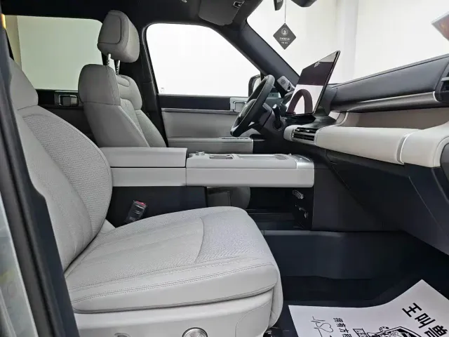 BYD FangChengBao Titanium 7 — Фото автомобиля 5