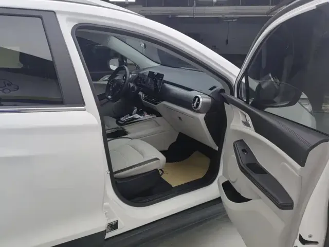 BYD Yuan Pro — Фото автомобиля 8