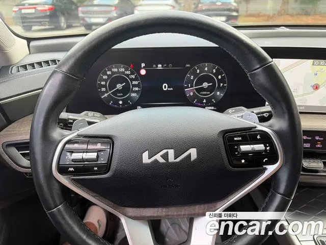 Kia K8 — Фото автомобиля 11