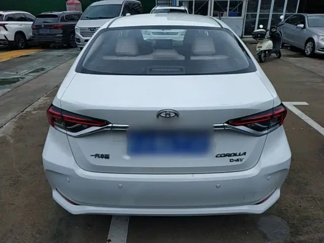 Toyota Corolla — Фото автомобиля 5
