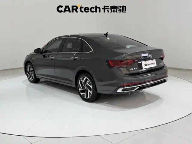 Volkswagen Sagitar — Фото автомобиля 7