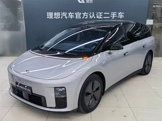 Фотография автомобиля — Li Auto i8