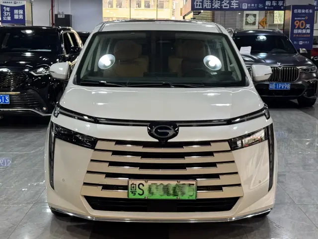 GAC Trumpchi E8 — Фото автомобиля 2