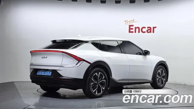 Kia EV6 — Фото автомобиля 2