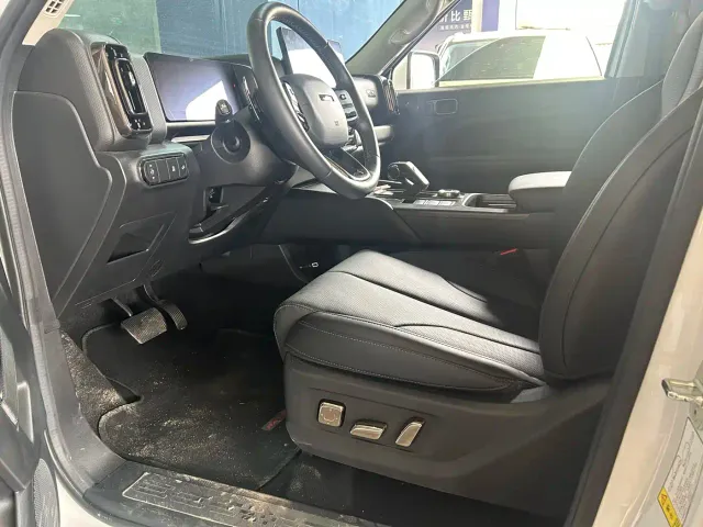 Haval H9 — Фото автомобиля 8