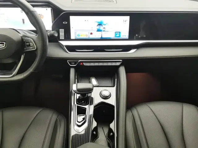 Geely Xingyue L — Фото автомобиля 16