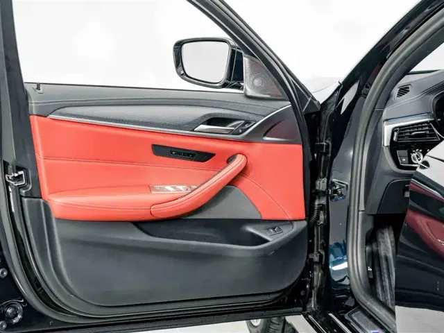 BMW 5 Series — Фото автомобиля 15
