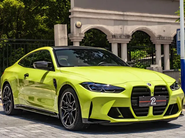 BMW M4 — Фото автомобиля 2