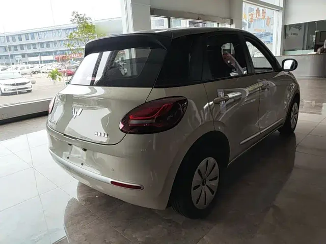 Wuling Bingo — Фото автомобиля 6