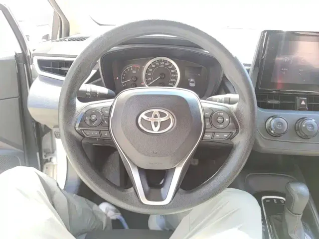 Toyota Corolla — Фото автомобиля 10