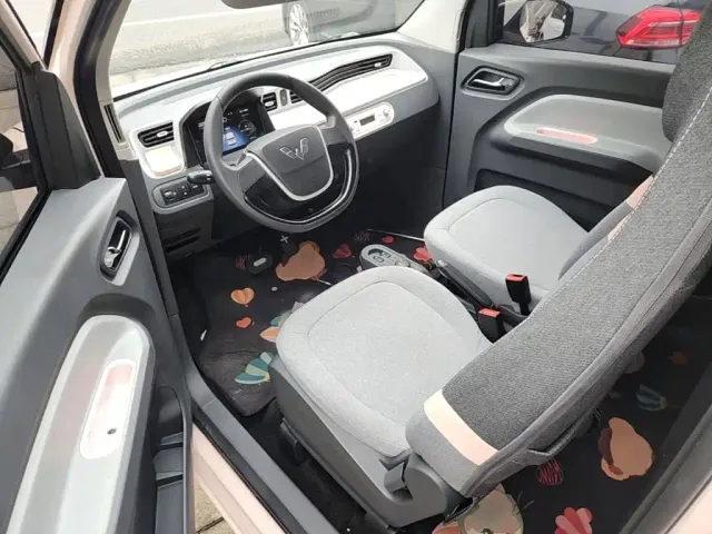 Wuling Hongguang Mini EV — Фото автомобиля 15