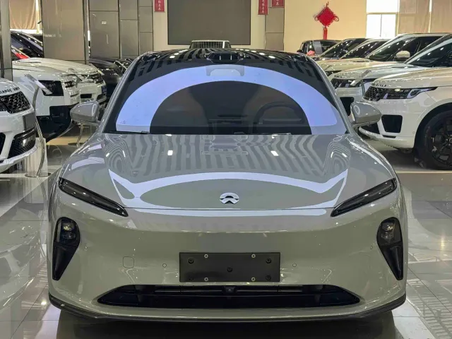 Nio ET5 Touring — Фото автомобиля 2