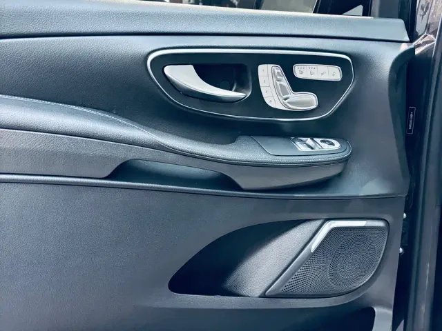 Mercedes-Benz V-Class — Фото автомобиля 4
