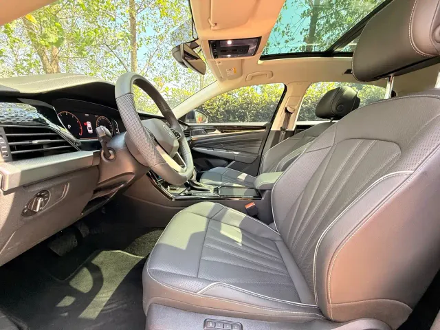 Volkswagen Passat — Фото автомобиля 6